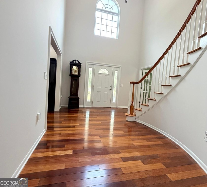 Custom-Built Estate with Bonus Buildable Lot &amp; Private Stream! - photo 3
