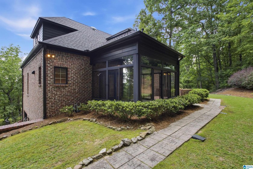 If you're looking for a private setting in Homewood, this - photo 41