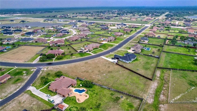 Build your ultimate dream home on this spacious 1.2-acre lot in - photo 7