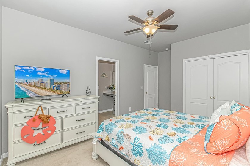Welcome to this beautiful 3-bedroom, 2.5-bath home Fully - photo 22