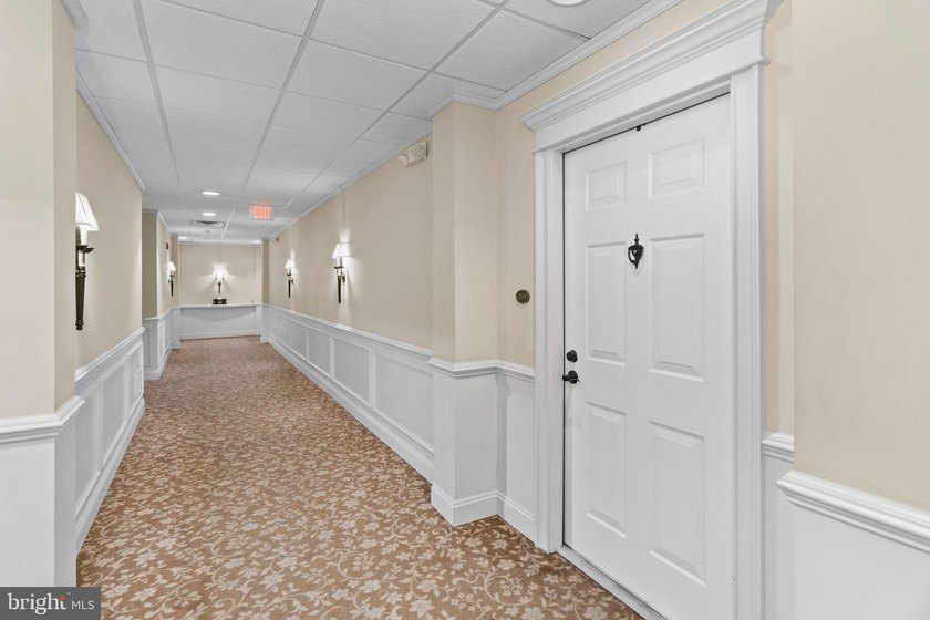 Welcome to 1119 Colts Circle, located in Carriage Park at - photo 3