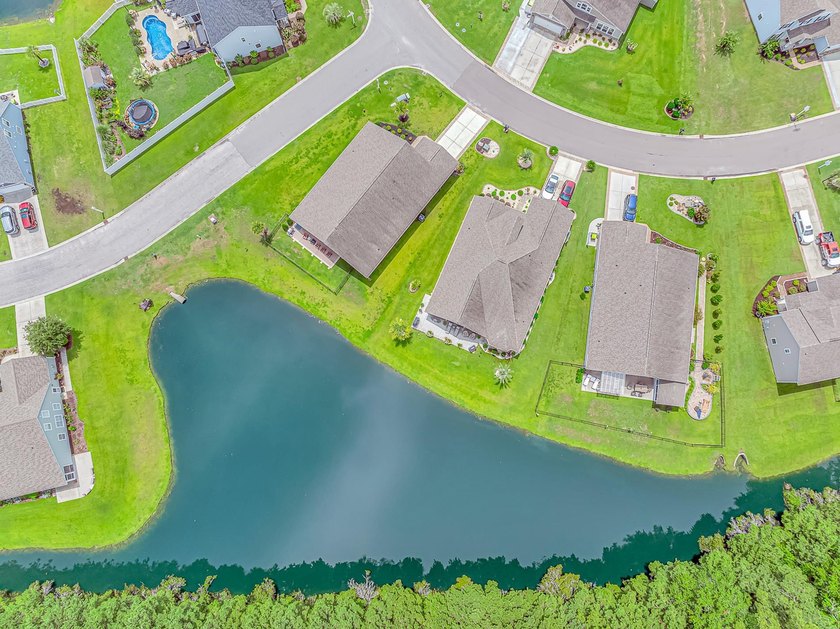 Welcome to this beautiful 3-bedroom, 2.5-bath home Fully - photo 27