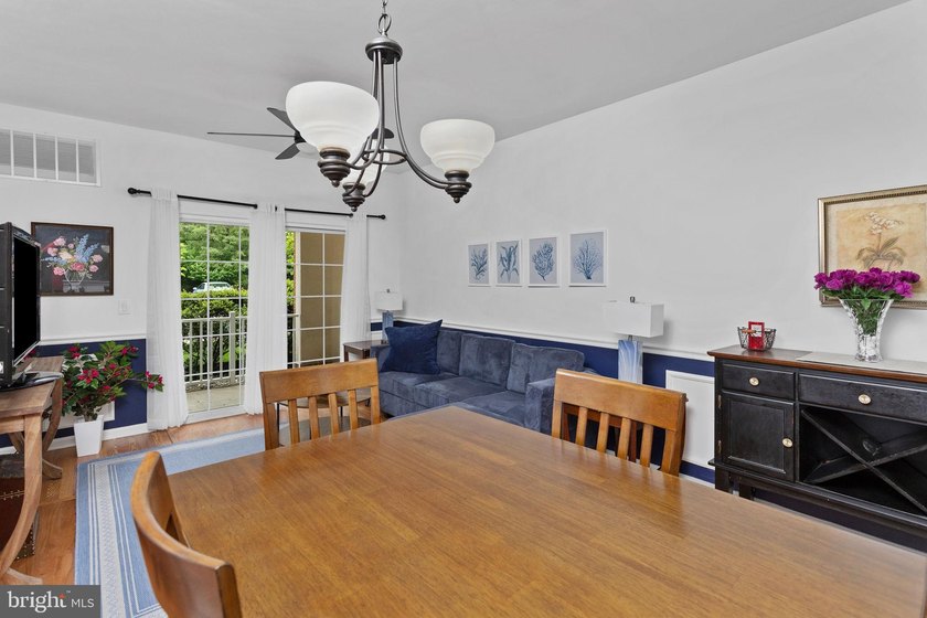 Welcome to 1119 Colts Circle, located in Carriage Park at - photo 9