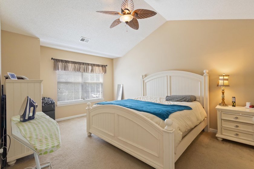 Don't miss this incredible opportunity to own a 3-bedroom - photo 35