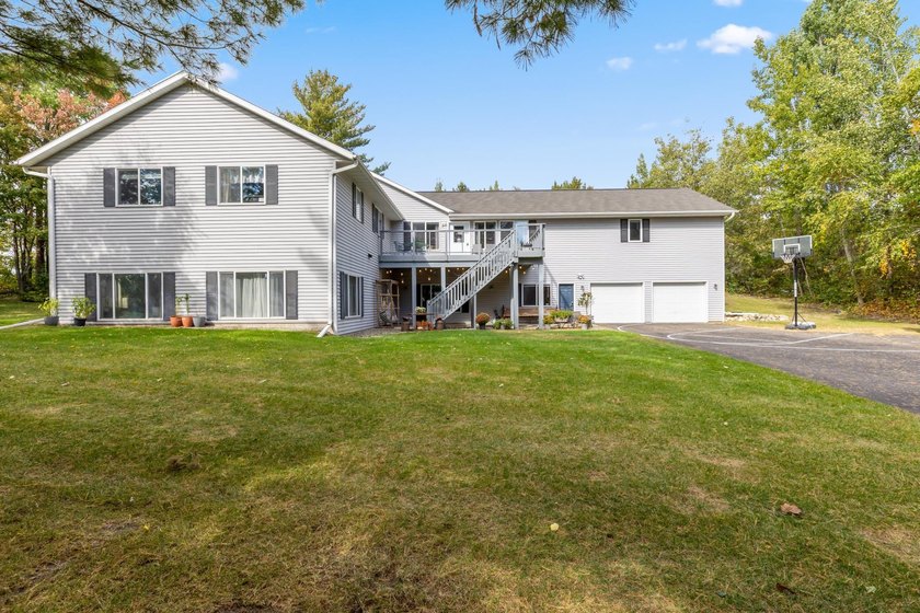 Incredible chance to own a 3 Unit Rental Property, with over - photo 4
