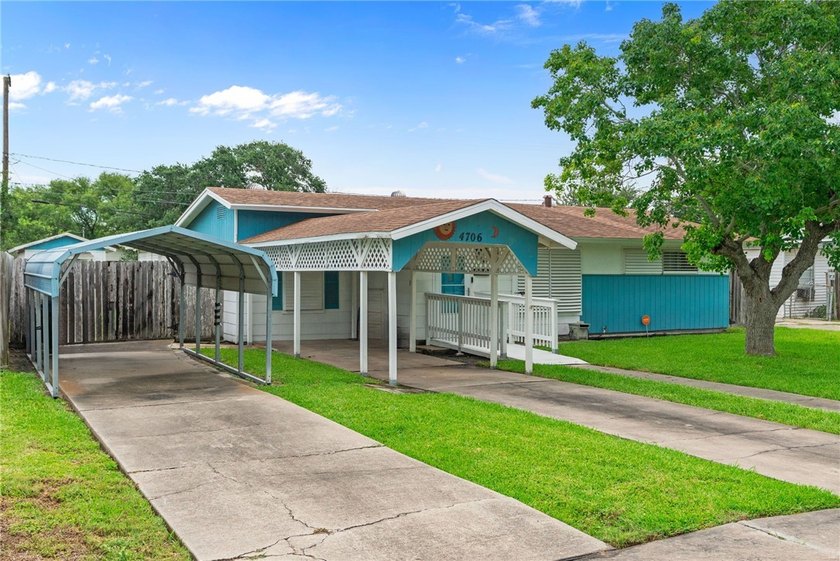 Welcome to this move-in ready gem, perfect for first-time - photo 5