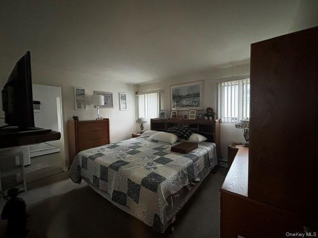 Lindenhurst Ranch, 3 Bedrooms, LR w/ Fireplace, Enclosed Sunroom - photo 12