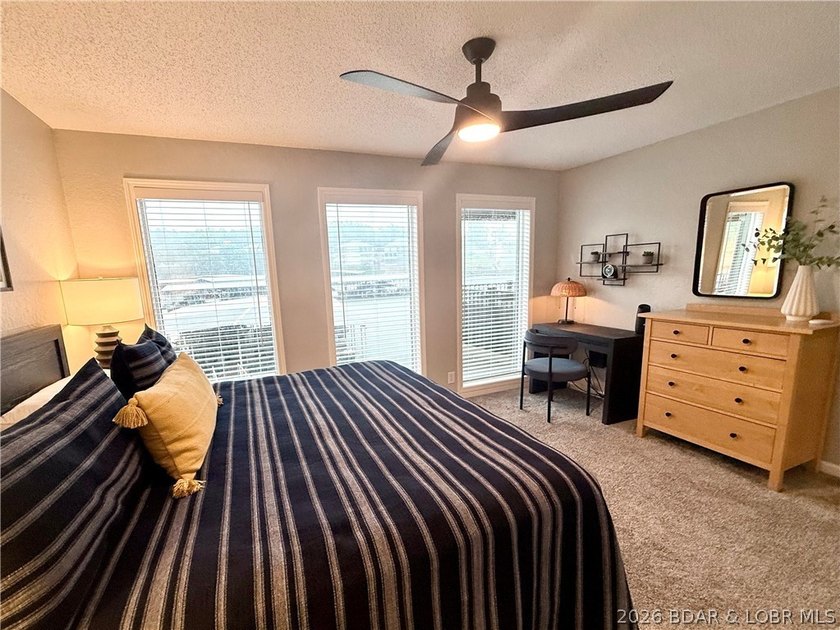 LUXURY LAKEFRONT WALK-IN LEVEL 12x28 SLIP + NEXT TO POINT POOL! - photo 17