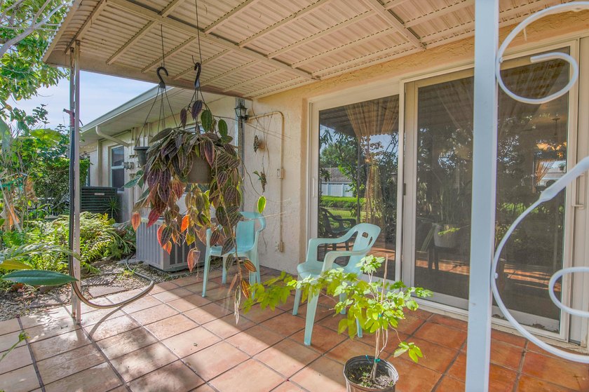 Welcome to this bright 2-bedroom, 2-bathroom condominium located - photo 25