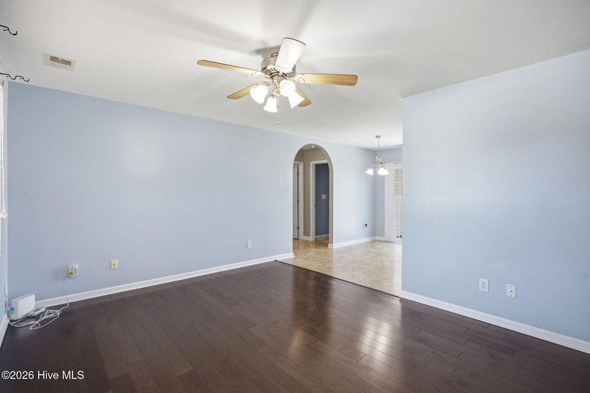 Run Don't Walk! This RARE find &amp; highly desirable subdivision - photo 10