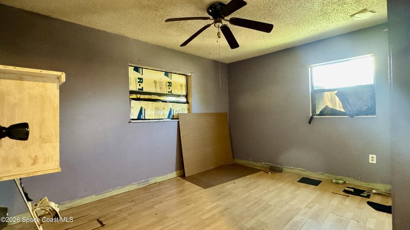 4BEDROOM, 3BATH, Single Family, POOL Home on .17 ACRES in Cocoa - photo 6