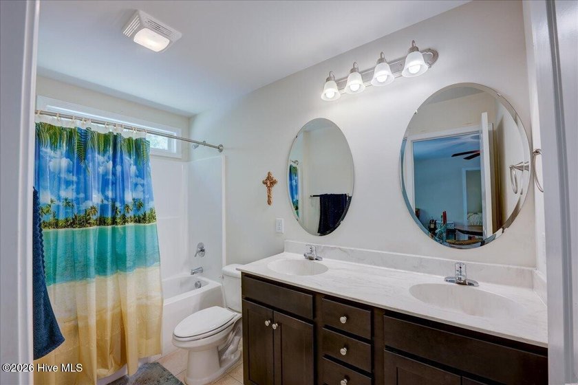 Looking for a spacious home to accommodate many lifestyles. This - photo 17