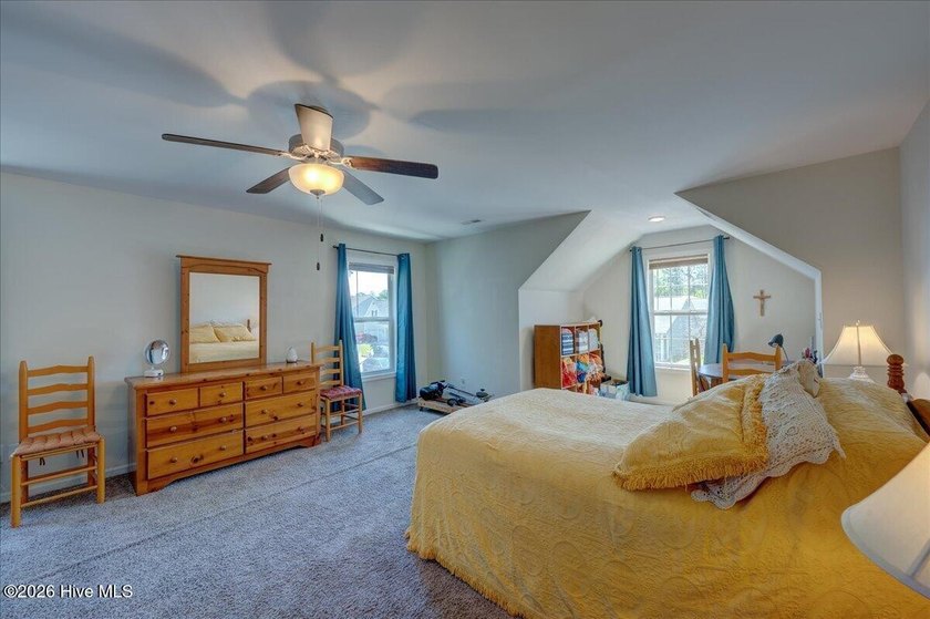 Looking for a spacious home to accommodate many lifestyles. This - photo 21