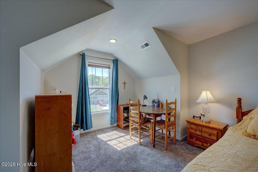 Looking for a spacious home to accommodate many lifestyles. This - photo 22