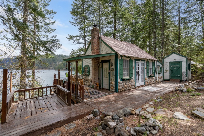 Waterfront cabin on Bead Lake SOLD - photo 8