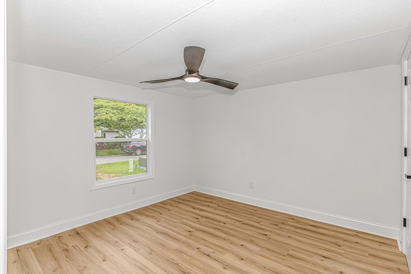 If you are looking to live in a great area of Myrtle Beach, and - photo 25