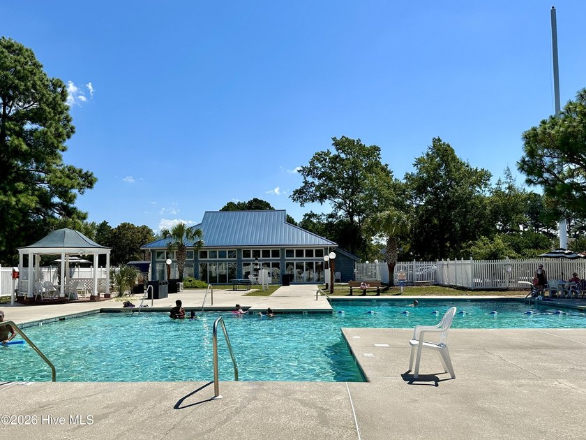 Motivated Seller--bring your offer! This beautifully maintained - photo 43