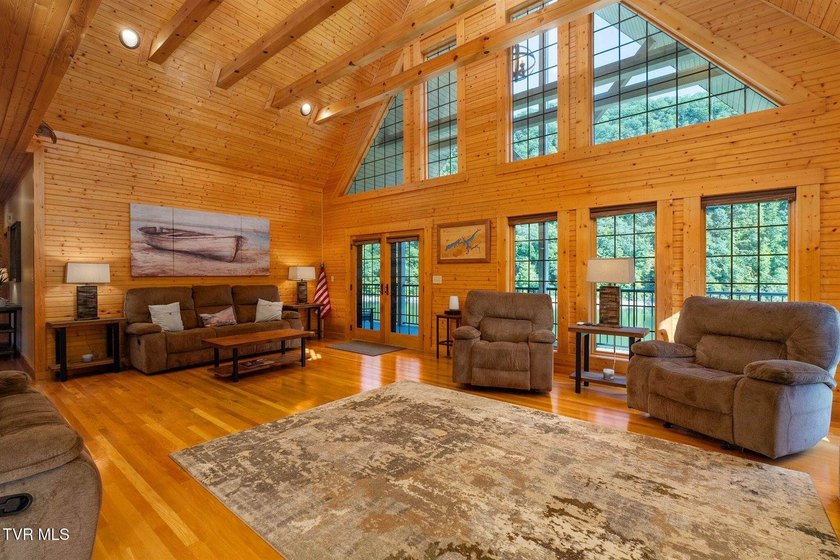 Escape to your own private lakefront sanctuary with nearly 5,000 - photo 21