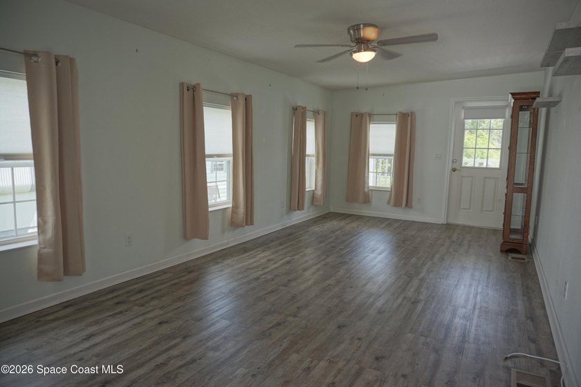 2 bedroom 2 bathroom home with complete wheelchair accessibility - photo 5