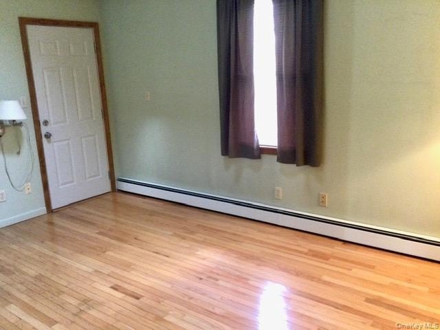Well-maintained ranch ideally located south of Montauk Highway - photo 14