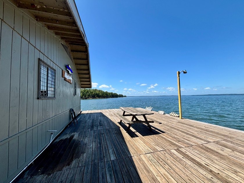 Located on the beautiful Toledo Bend, this established - photo 7