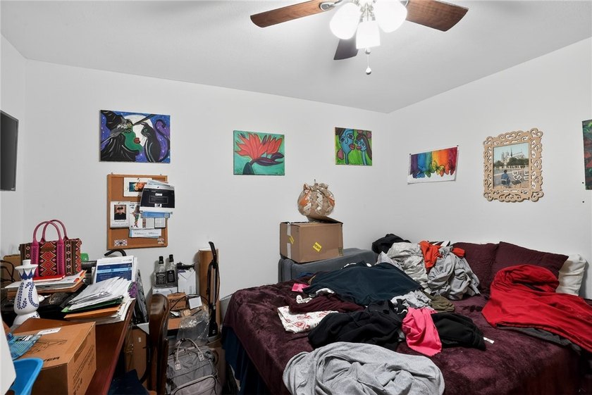 Charming three bed, two bath home with wood floors throughout - photo 25