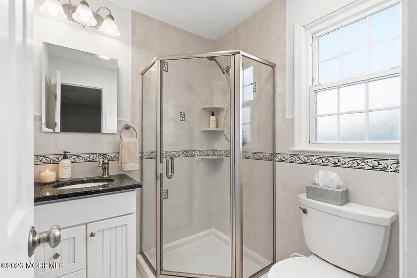 Welcome to this beautifully maintained and thoughtfully enhanced - photo 36