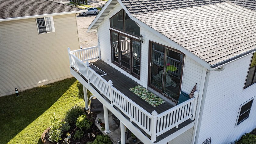 Well-maintained 4-bedroom, 2-bath character home with beautiful - photo 15