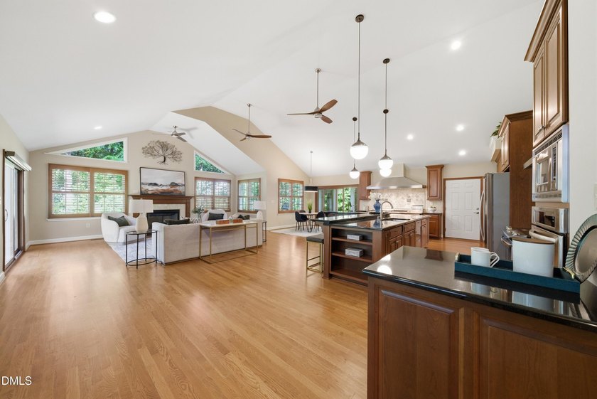 Rare Single-Story Ranch | Hope Valley Country Club. Few - photo 13