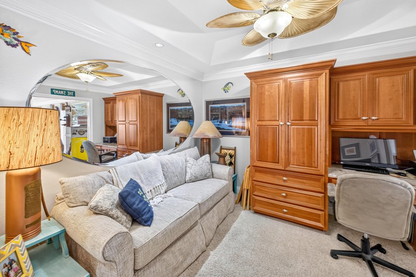 PENTHOUSE - FURNISHED- BOAT SLIP - HARBOR VIEWS! DEEDED BEACH - photo 14