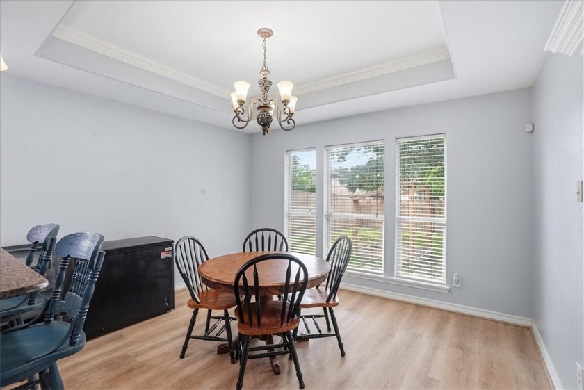 Welcome Home!!! Prepare to fall in love with this beautifully - photo 10