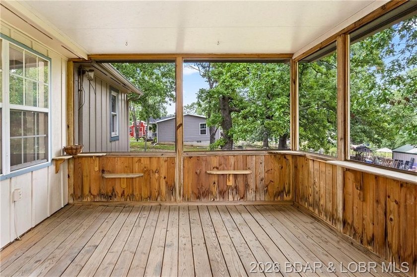 Conveniently located near town on paved road is a nicely done 2 - photo 13