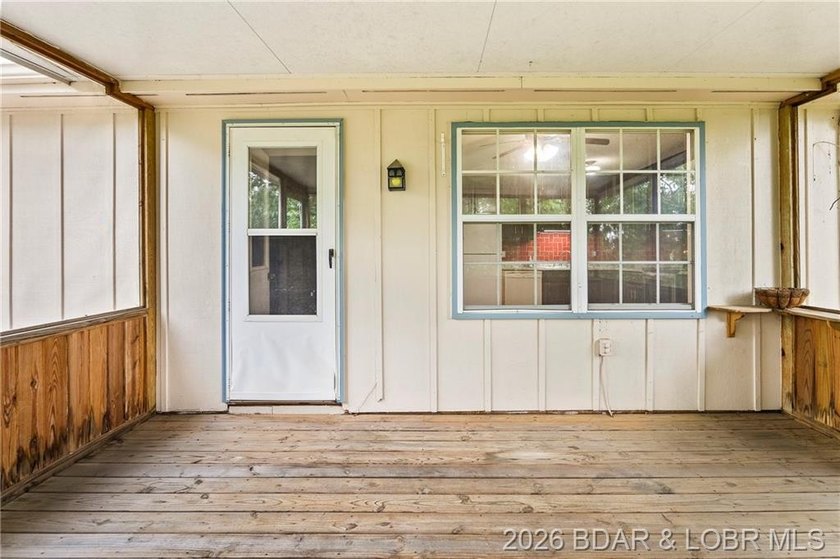 Conveniently located near town on paved road is a nicely done 2 - photo 15