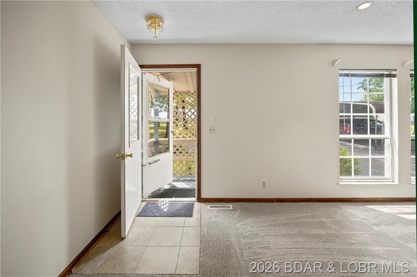 Conveniently located near town on paved road is a nicely done 2 - photo 21