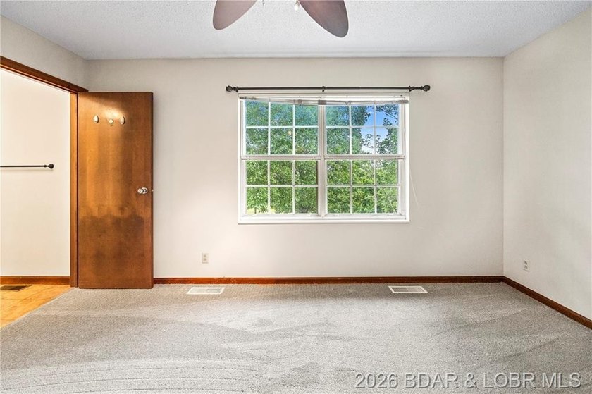 Conveniently located near town on paved road is a nicely done 2 - photo 27
