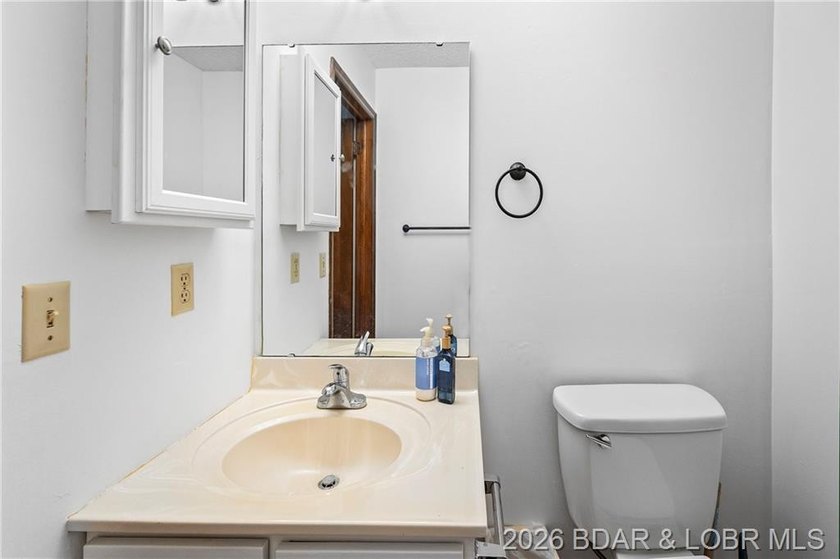Conveniently located near town on paved road is a nicely done 2 - photo 30