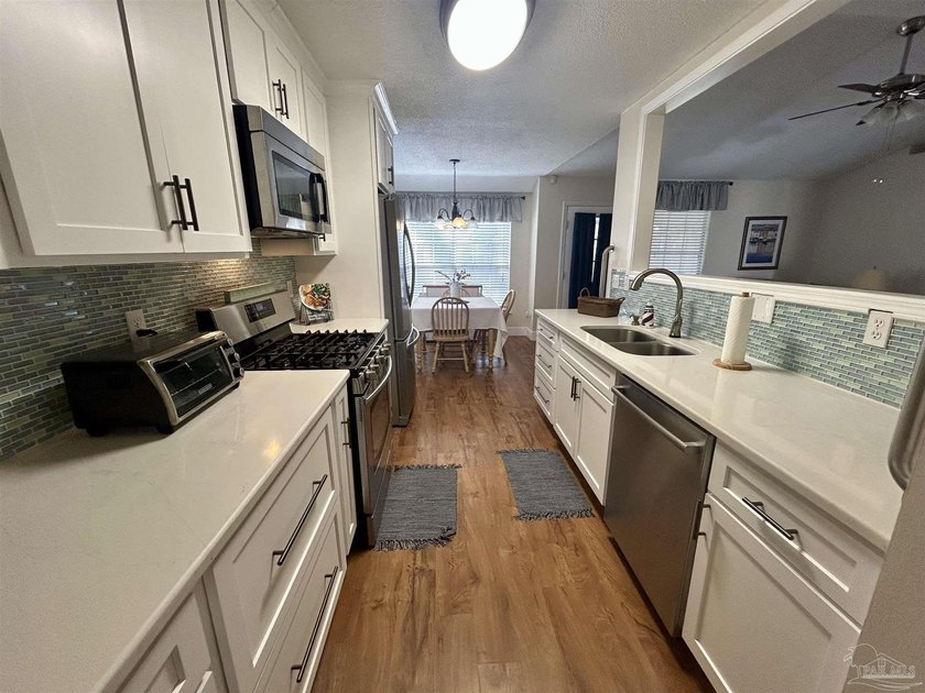 **Possible Rent to Own** Your New Florida Home Awaits ** Welcome - photo 4