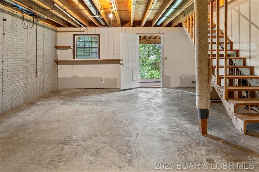 Conveniently located near town on paved road is a nicely done 2 - photo 44