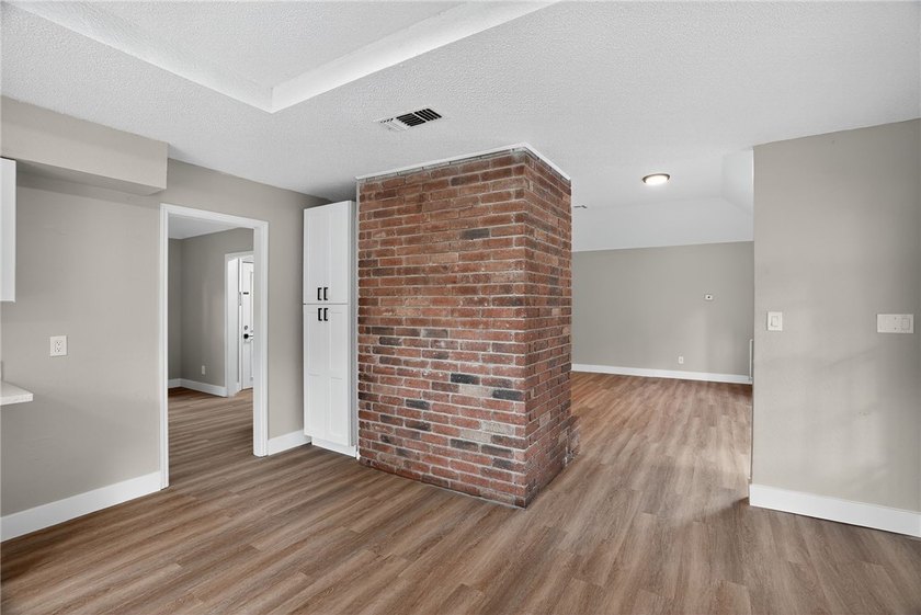 Welcome to 107 Cherry Hills Drive, located in the desirable - photo 14