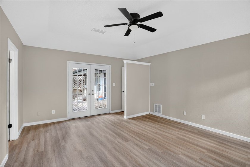 Welcome to 107 Cherry Hills Drive, located in the desirable - photo 17