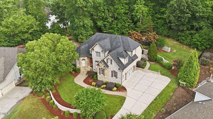 Tucked away on a private cul-de-sac in the prestigious Legacy at - photo 3