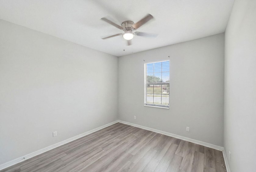 Welcome to this spacious 4-bedroom, 2-bathroom townhome built in - photo 29
