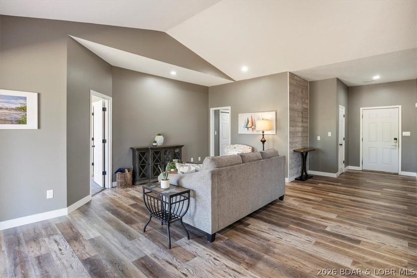Updated, turnkey, and fully furnished, this beautifully - photo 17