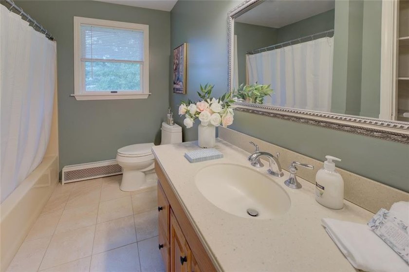 Stunning 3 bed, 2.5 bath Custom Built Colonial nestled in the - photo 31