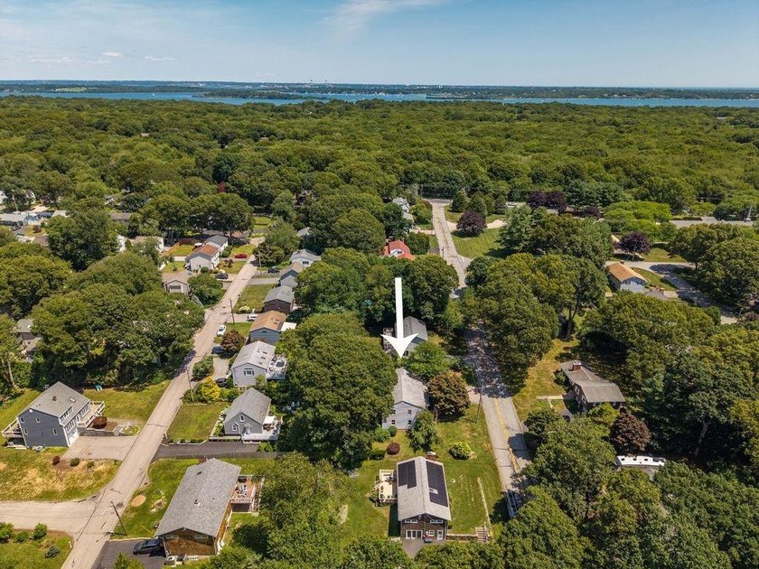 Stunning 3 bed, 2.5 bath Custom Built Colonial nestled in the - photo 46