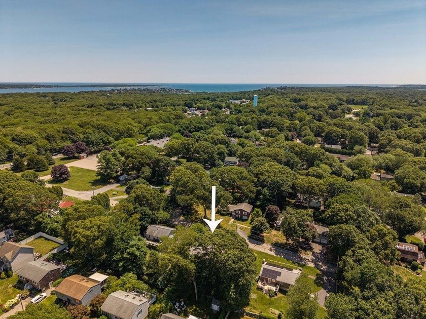 Stunning 3 bed, 2.5 bath Custom Built Colonial nestled in the - photo 48