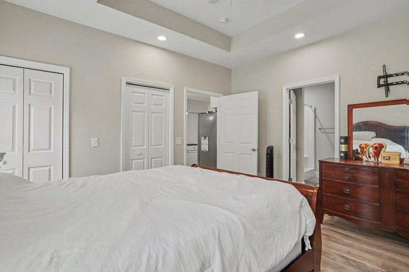 Welcome to this beautifully maintained one story, 3 bedroom, 2 - photo 17