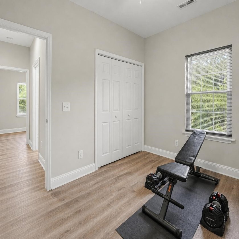 Welcome to this beautifully maintained one story, 3 bedroom, 2 - photo 21