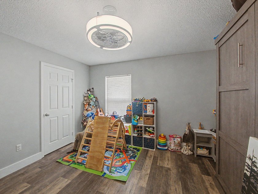 Move-in ready CBS home on a quiet street! Great location in the - photo 21