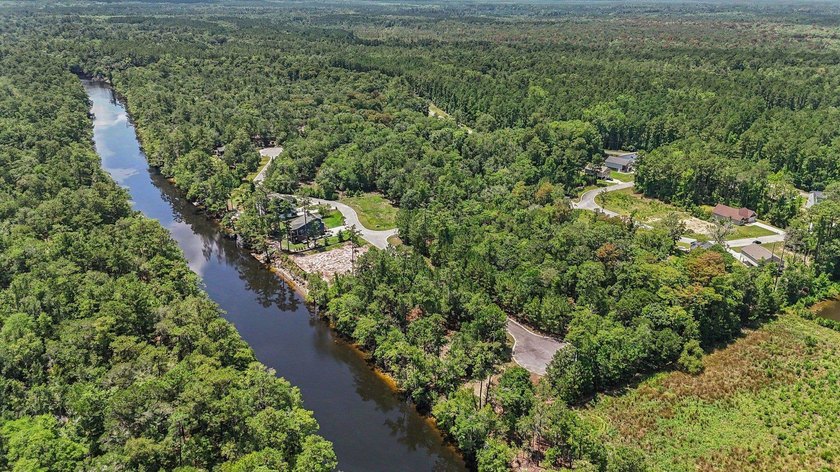 Welcome to this beautifully maintained one story, 3 bedroom, 2 - photo 32